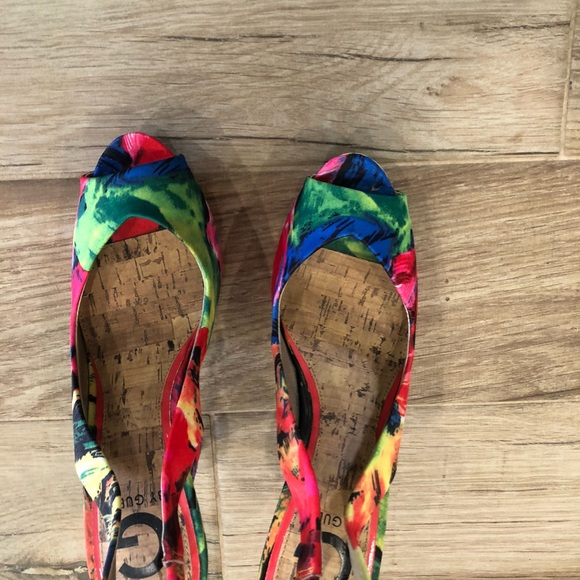 G by Guess Floral Heels - Picture 2 of 3